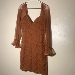 Can be worn off shoulder or on shoulder worn2x